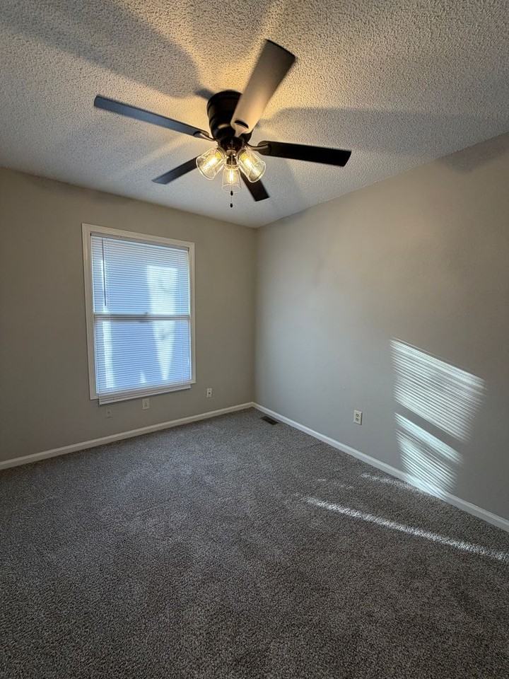 1835 S Stacey St - Photo 5 of 13