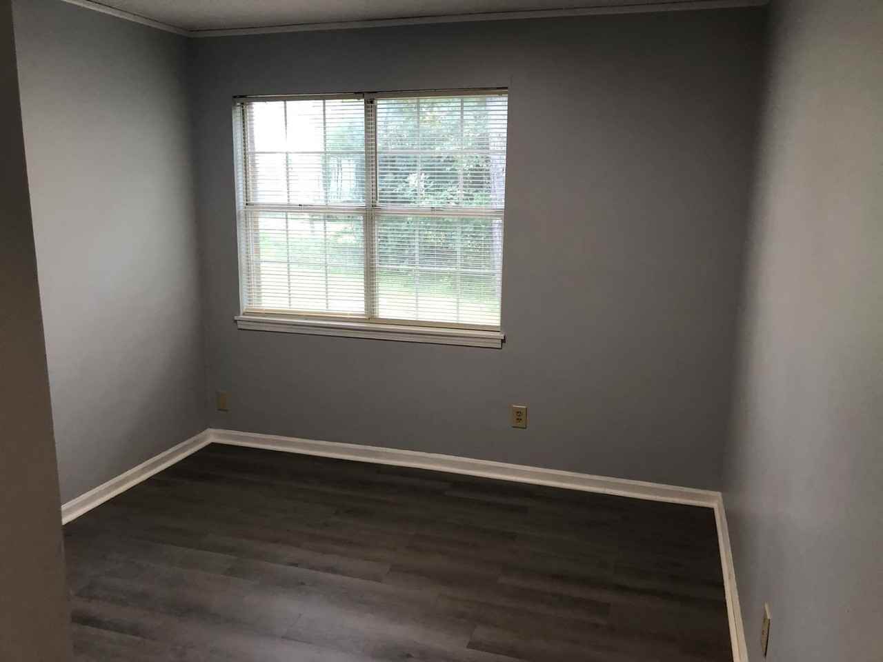 726A Robindale Dr - Photo 6 of 10