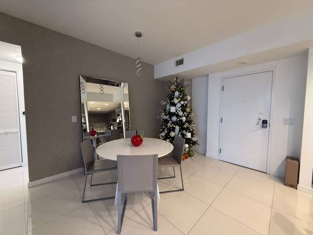 7661 Nw 107th Ave #1-503 - Photo 5 of 20