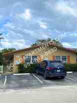 920 SW 15 Terr - Photo 1 of 1