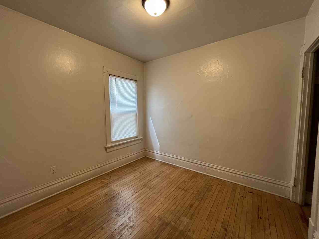 2864-66 N Cramer - Photo 3 of 12