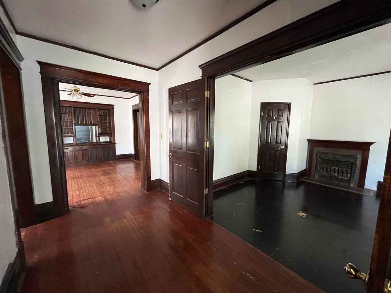 2864-66 N Cramer - Photo 7 of 12