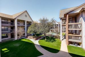 featured image of 218 N Texas Blvd