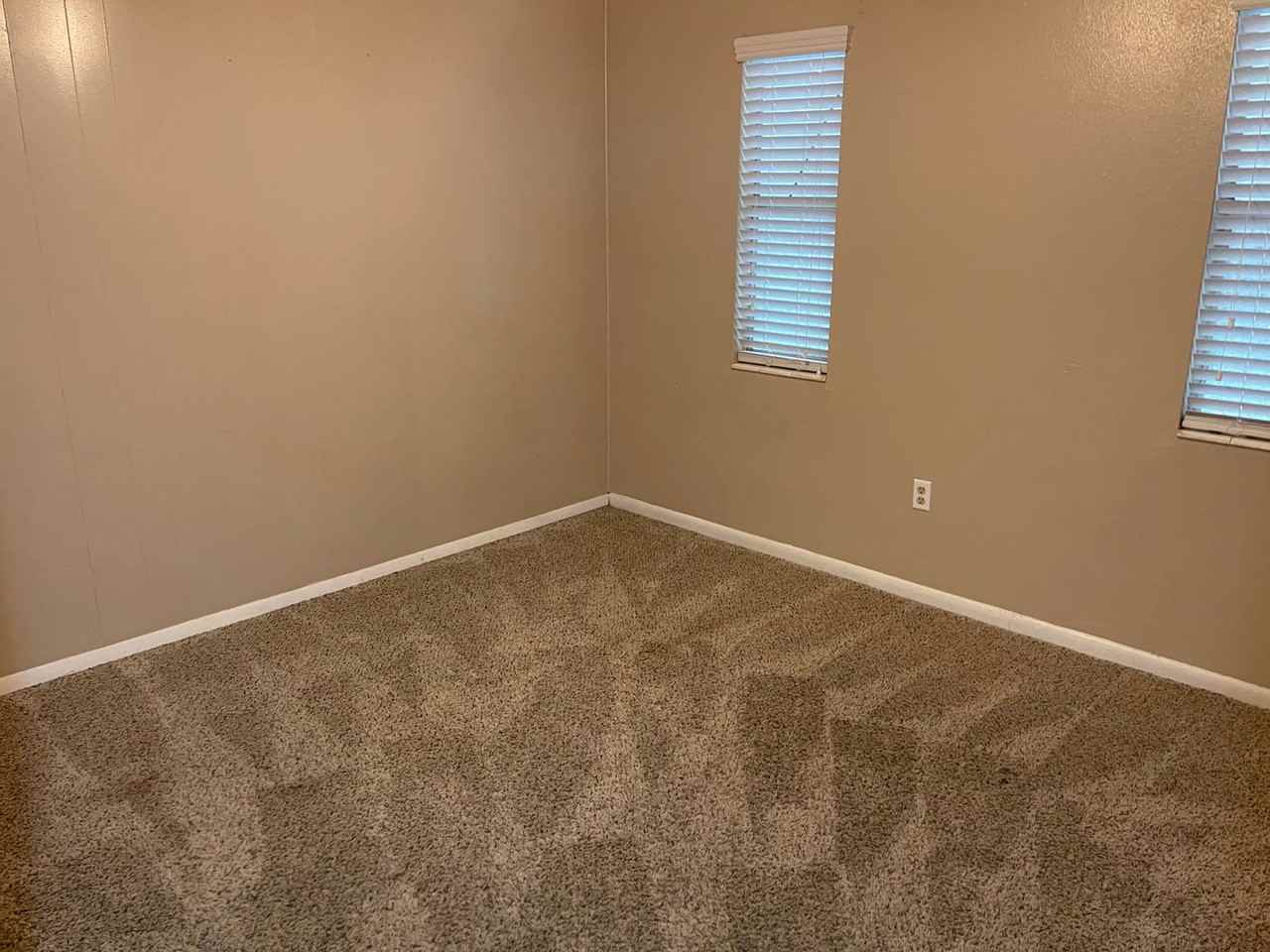 1943 Dawsey St - Photo 4 of 9