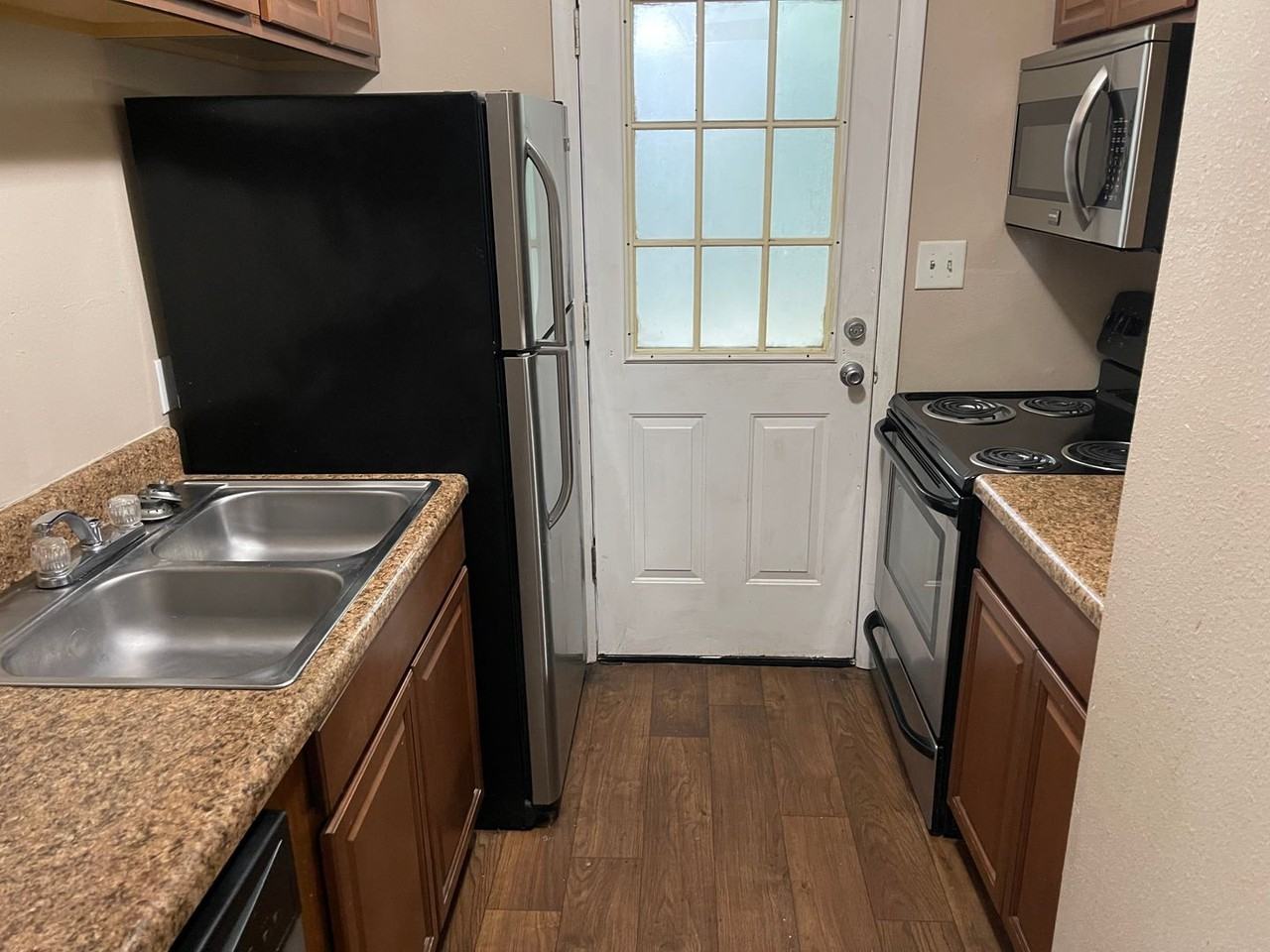 1943 Dawsey St - Photo 5 of 9