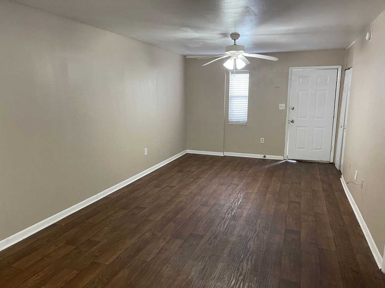 1943 Dawsey St - Photo 6 of 9