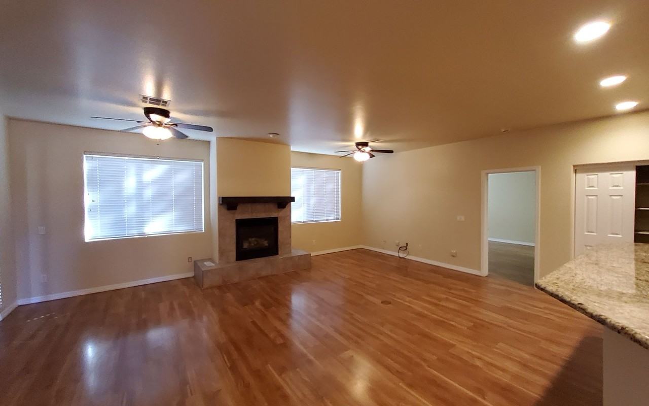 2209 N Florence Rd - Photo 2 of 13