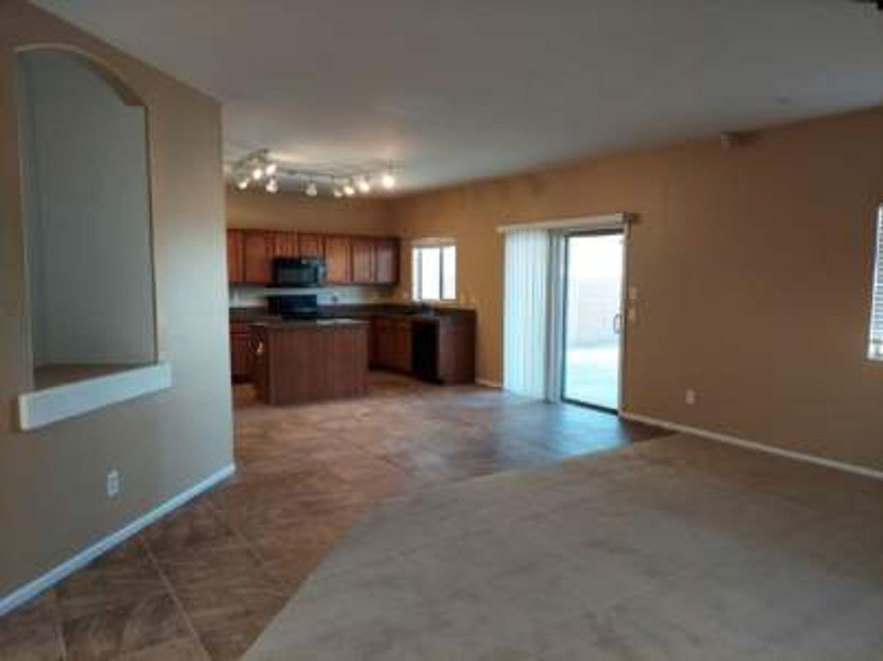 44928 W Zion Rd - Photo 3 of 16