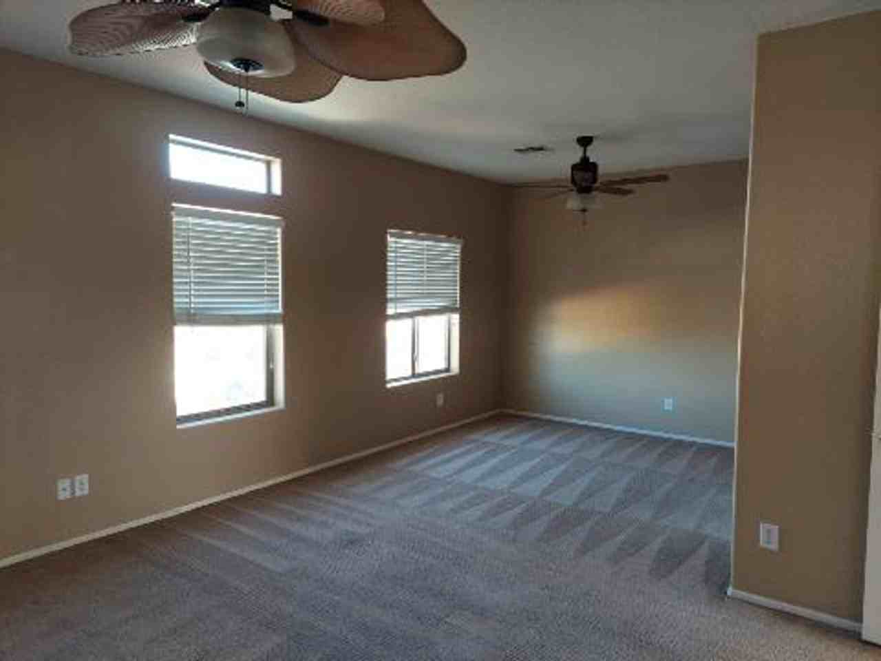 44928 W Zion Rd - Photo 5 of 16