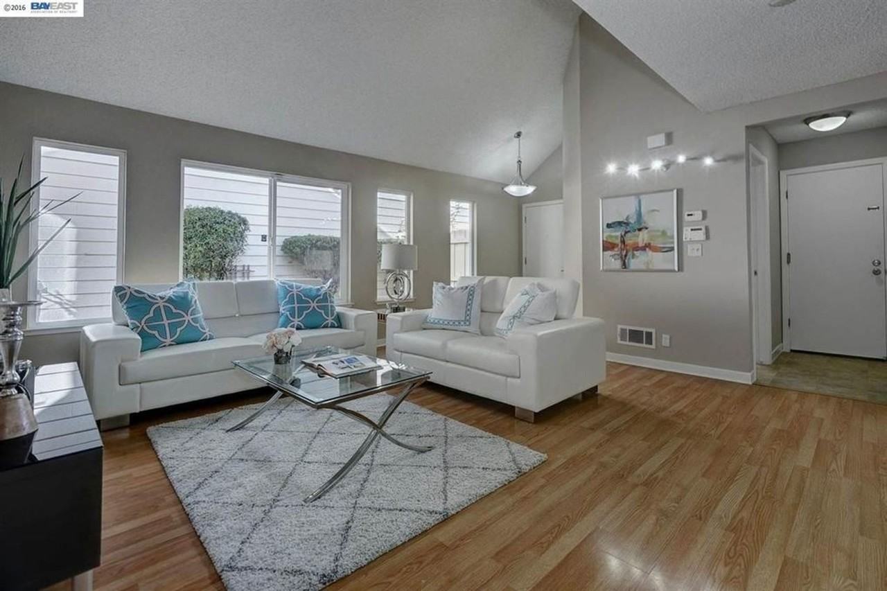 34633 Winslow Ter - Photo 5 of 20