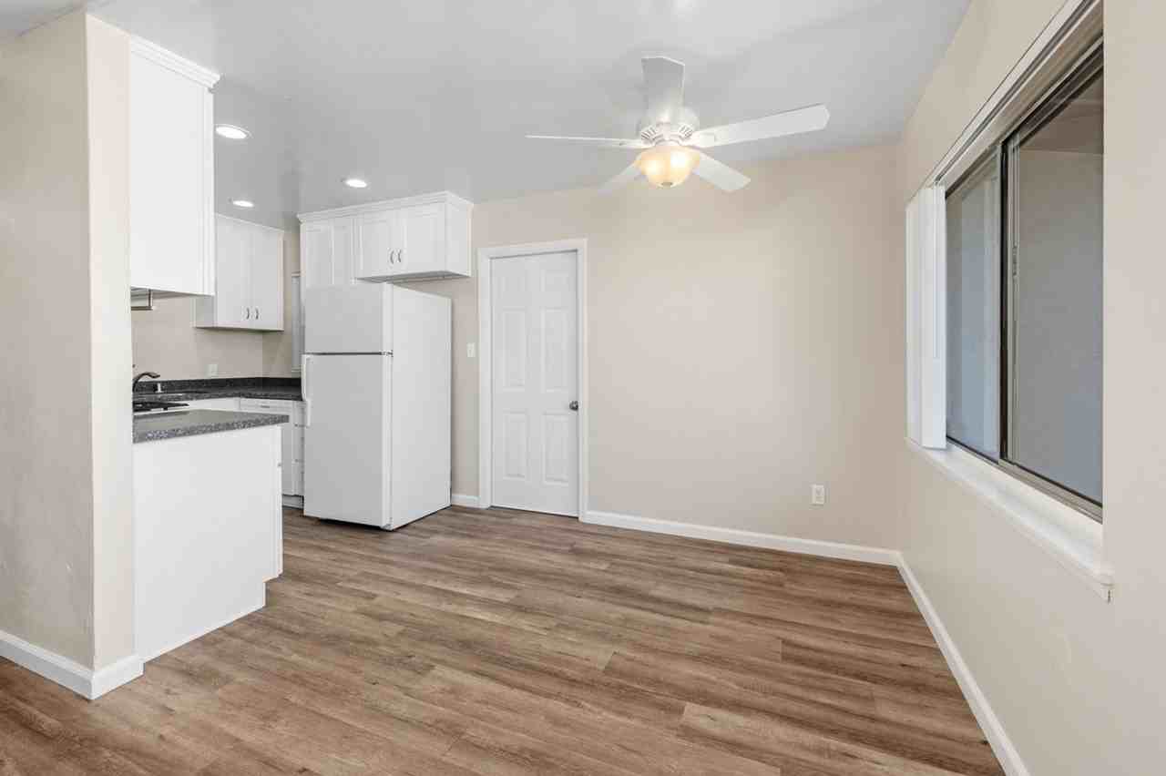 3041 Massasoit Ave - Photo 6 of 17