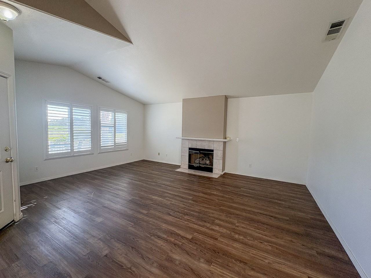 669 Air Park Dr - Photo 2 of 21