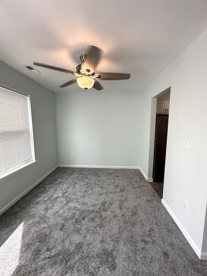 1536 Garland Way - Photo 3 of 14