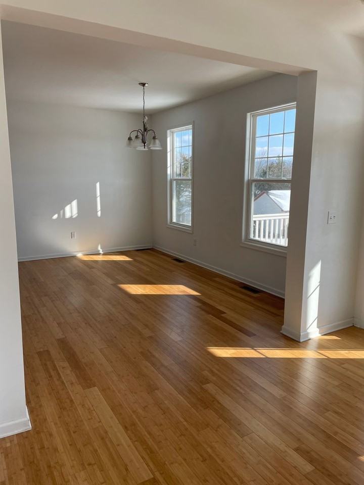 413 Evans Dr - Photo 5 of 18