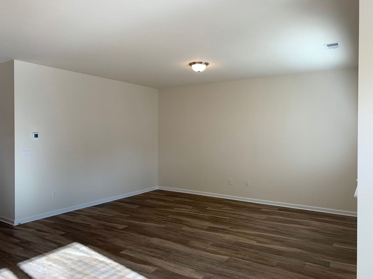 2533 Nadir Ct - Photo 6 of 24