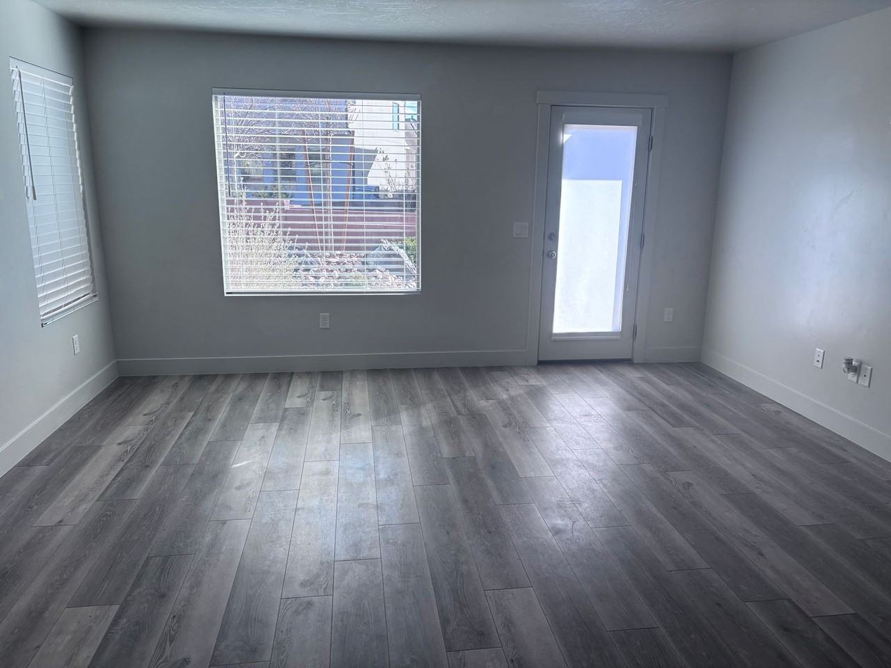 3144 E Sky Rim Way - Photo 4 of 18