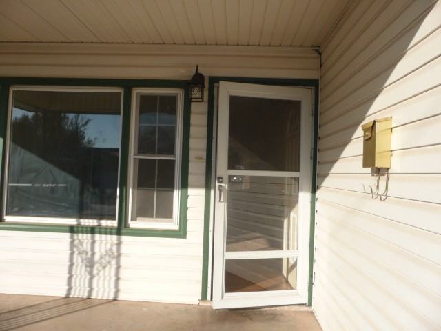 2608 Nw 17th St - Photo 2 of 18