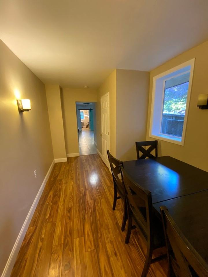 323 W Walnut St - Photo 4 of 28