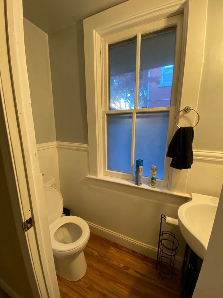 323 W Walnut St - Photo 5 of 28