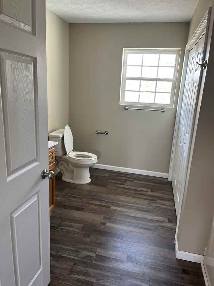 2035 Jonathon Dr - Photo 7 of 17