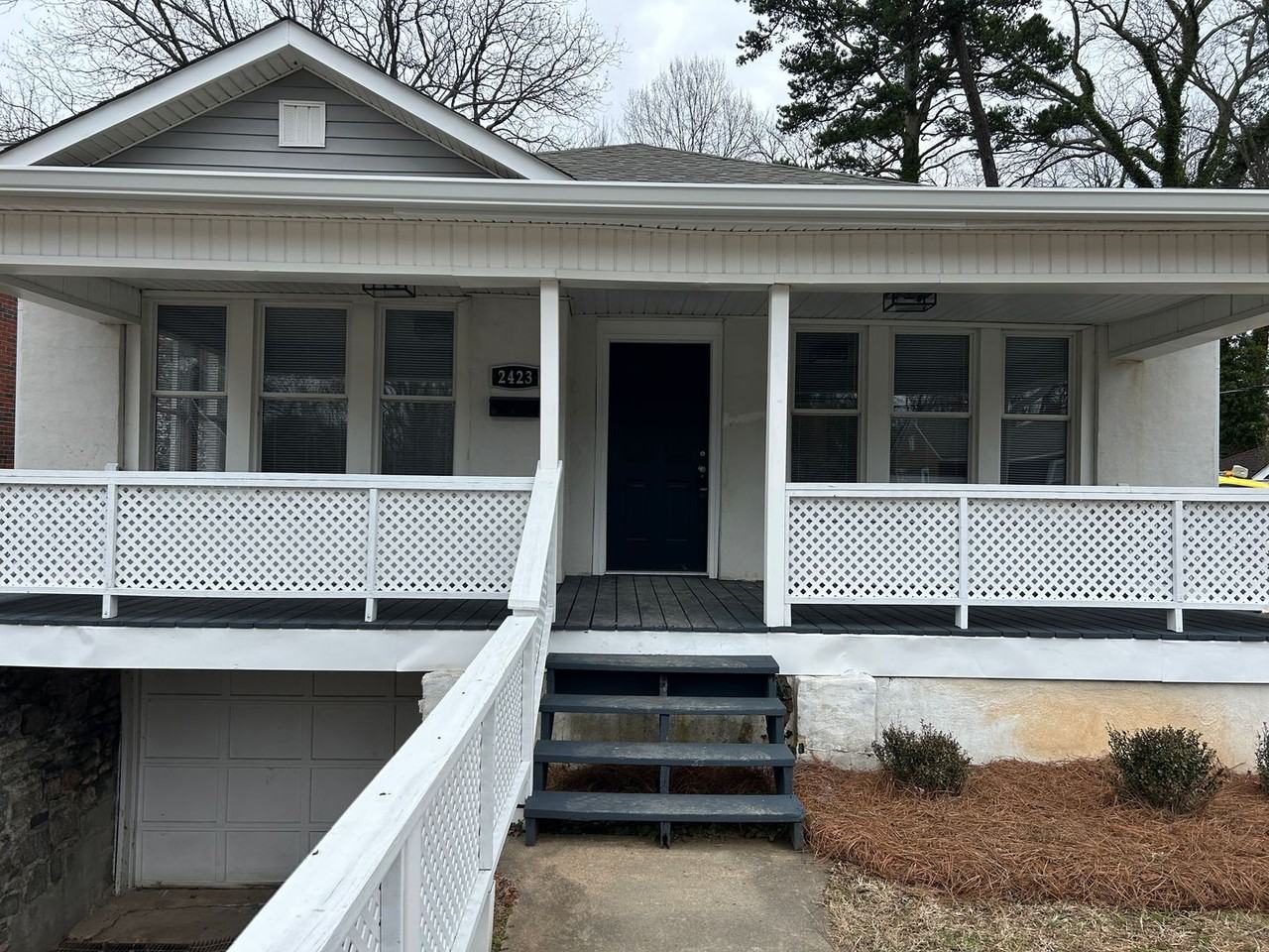 2423 N Patterson Ave - Photo 2 of 14