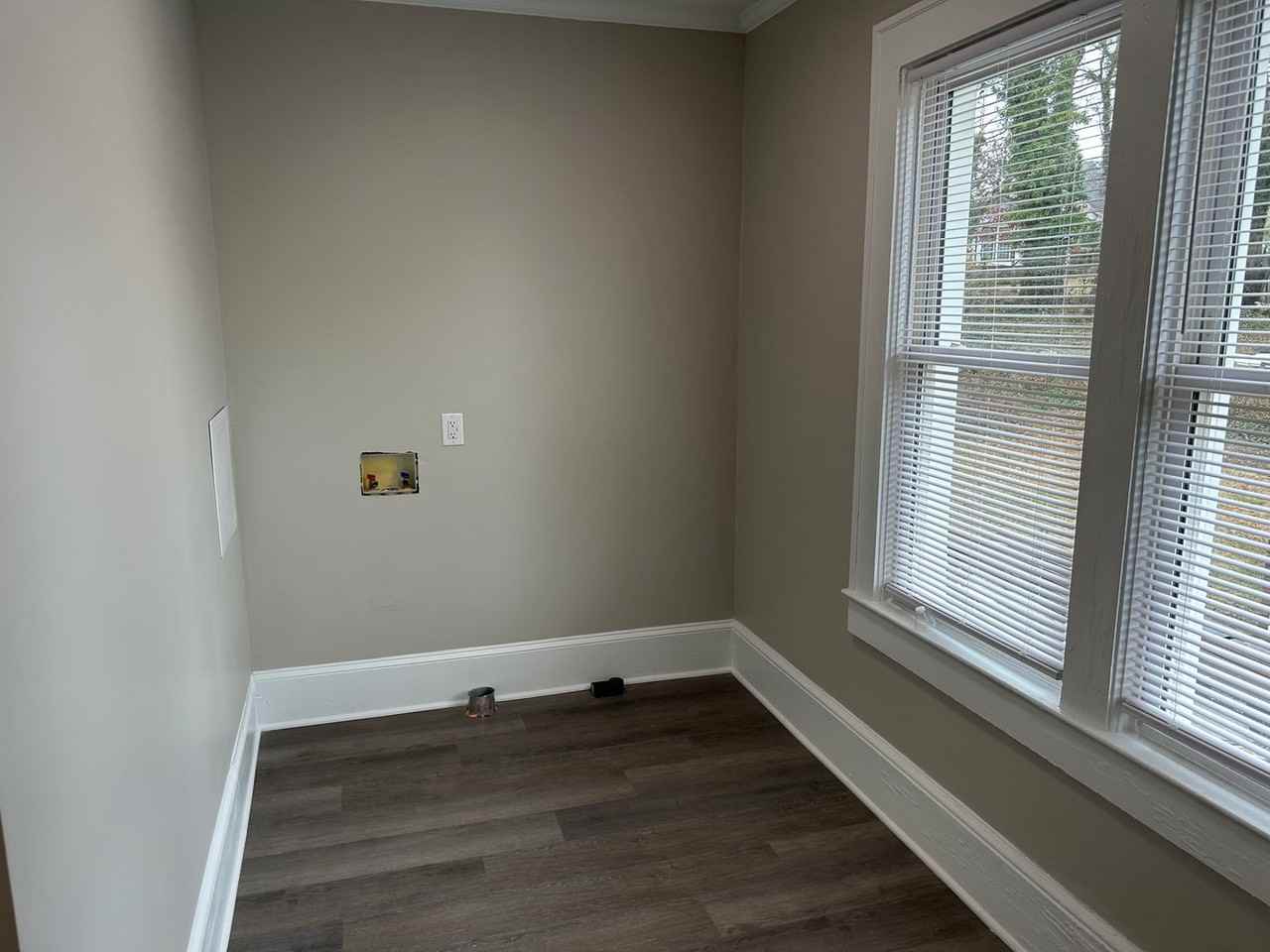 2423 N Patterson Ave - Photo 6 of 14