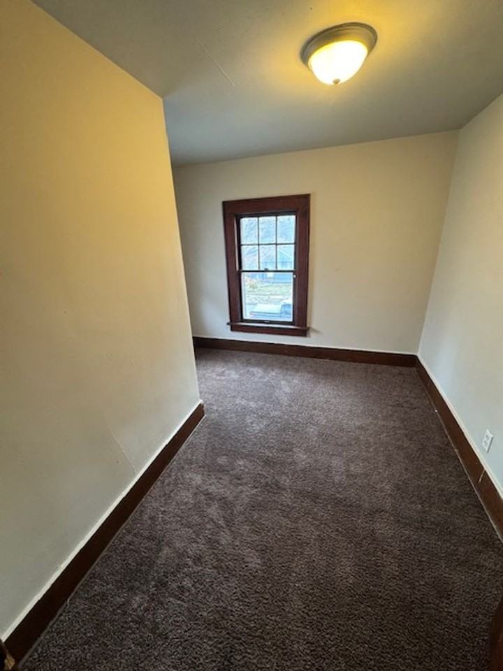 4010 Lillie St - Photo 5 of 8