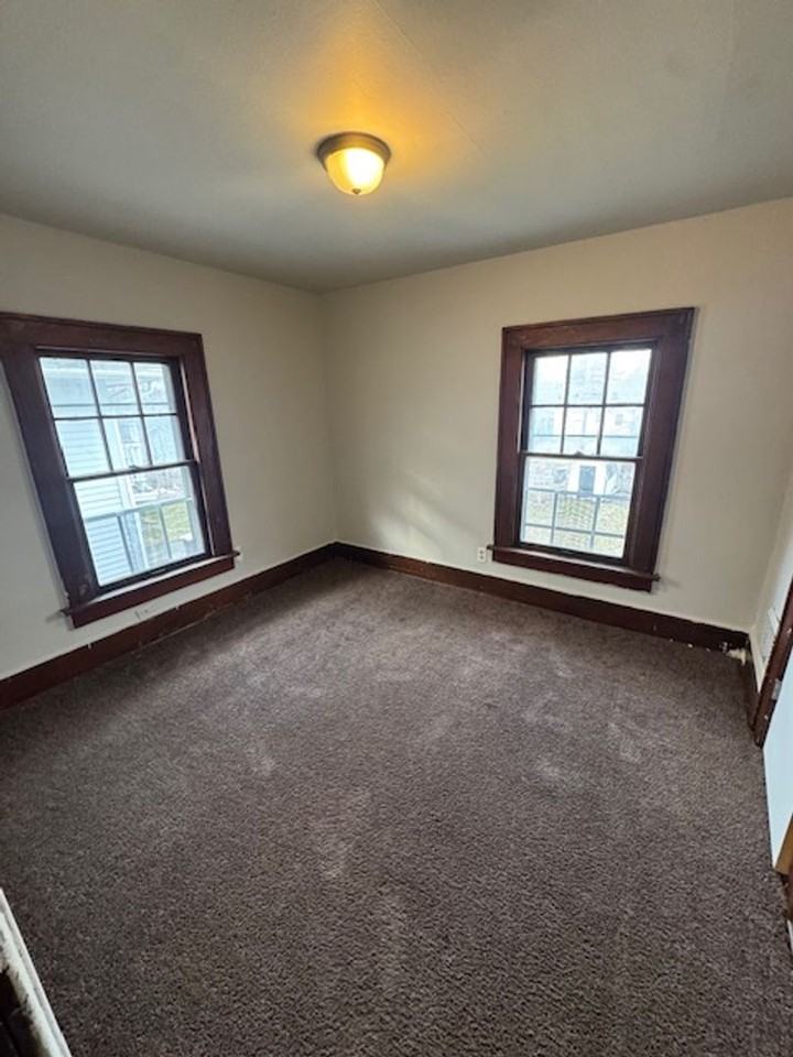 4010 Lillie St - Photo 6 of 8