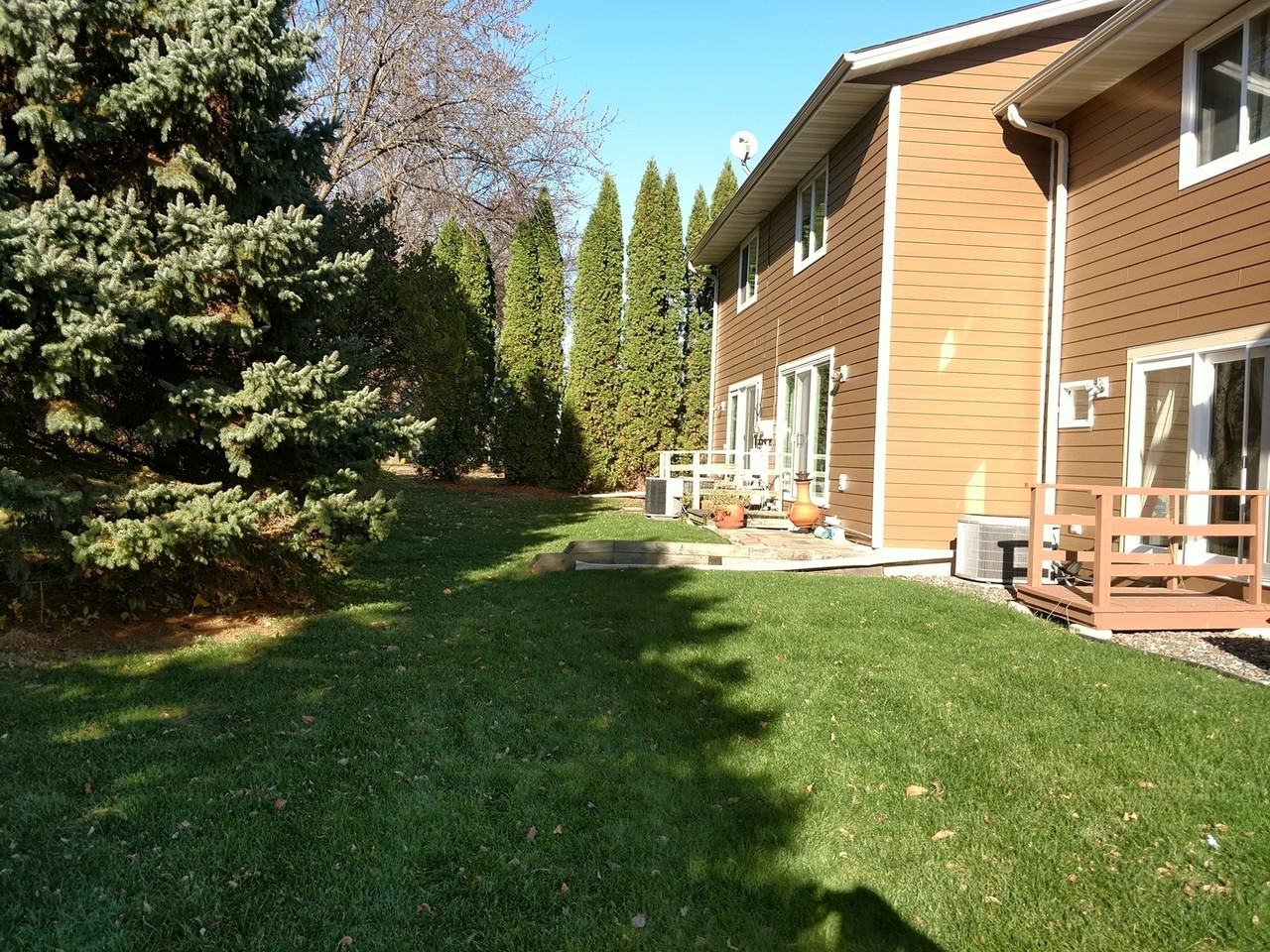 1411 2nd Ave S - Photo 3 of 4