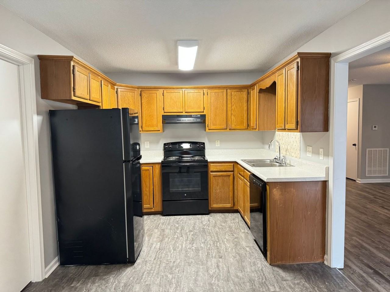 3424 Oak Park Ct - Photo 6 of 23