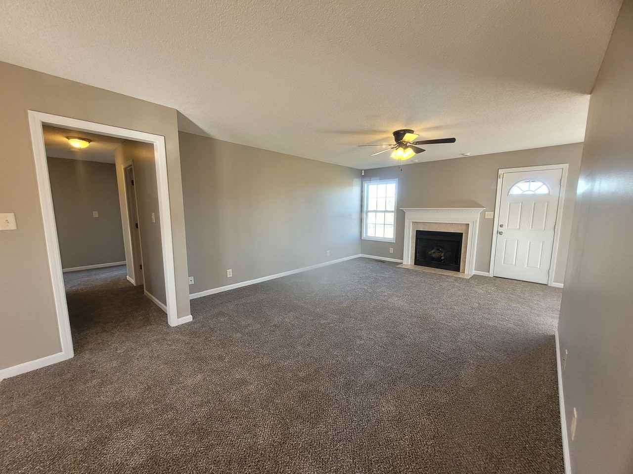 1029 Van Buren Ct - Photo 6 of 37