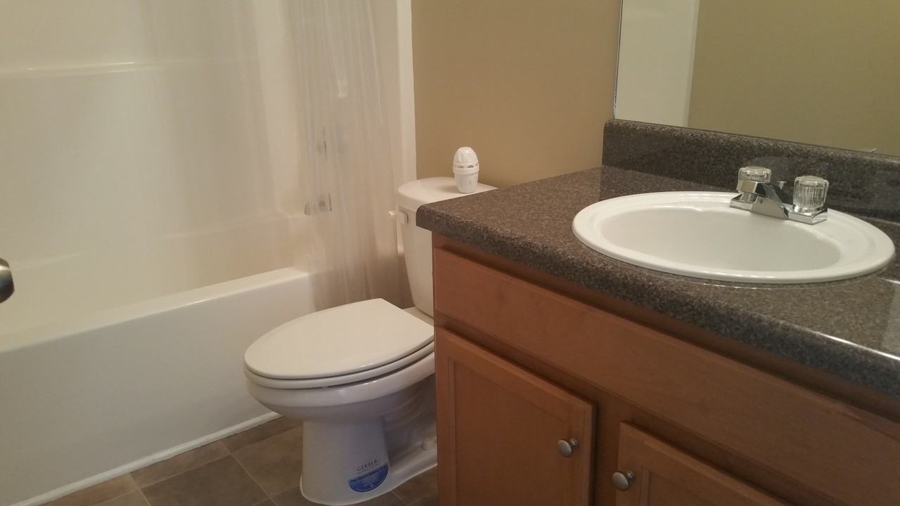 7109 Creeksong Dr - Photo 6 of 17