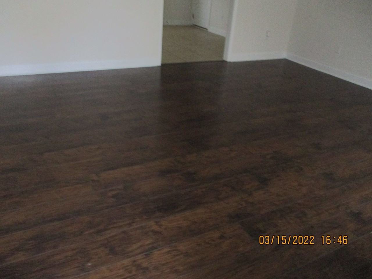 211 Robertson Dr - Photo 2 of 7