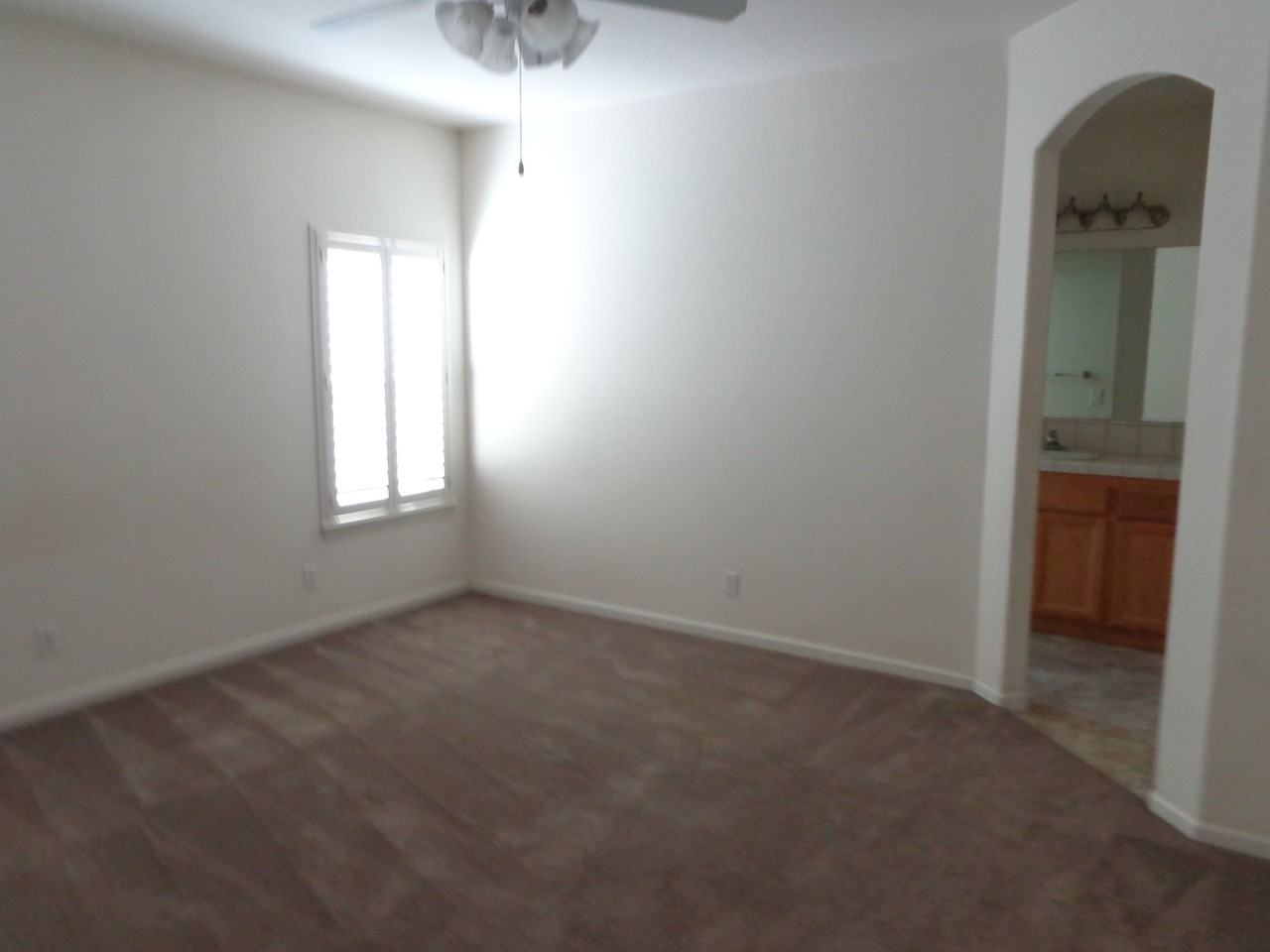 1850 Waltrip Ct - Photo 3 of 5