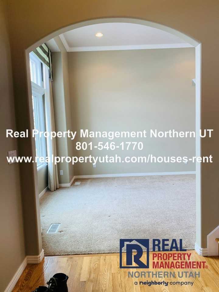 570 E 3600 N - Photo 6 of 50