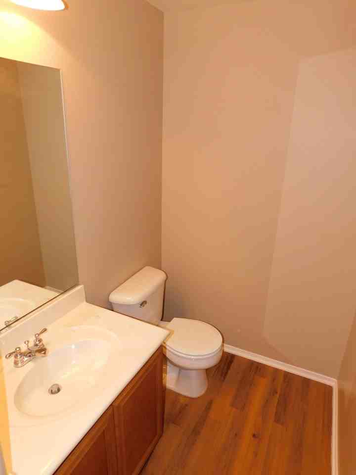 8240 Wildwood Glen Dr - Photo 3 of 13