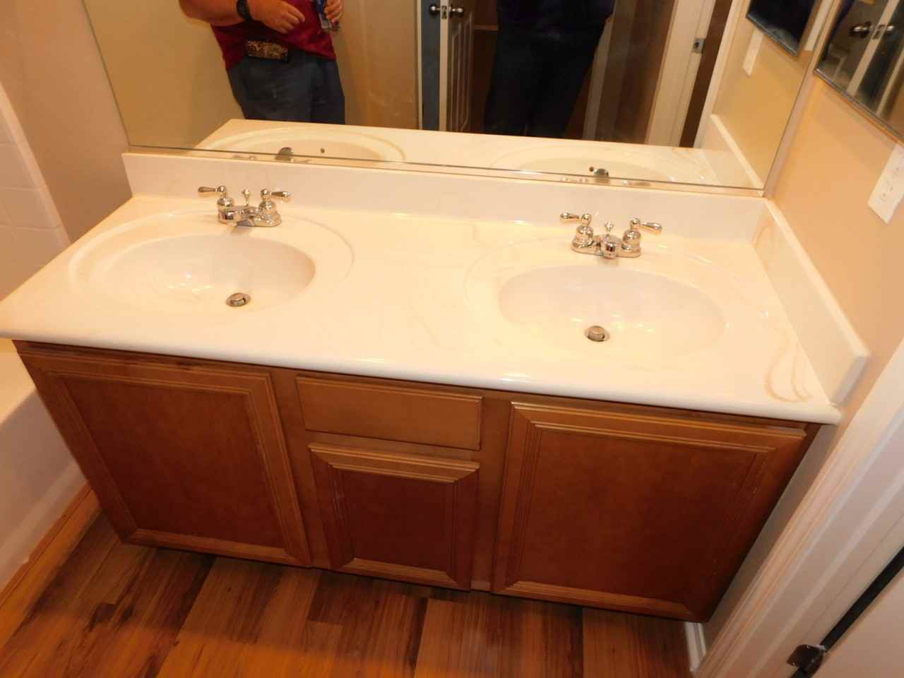 8240 Wildwood Glen Dr - Photo 7 of 13