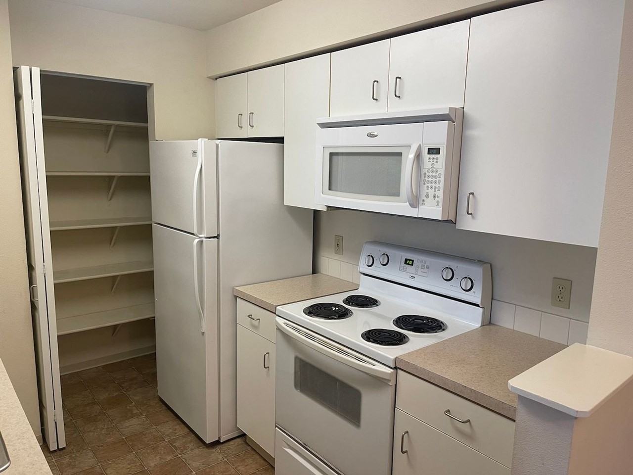 12303 Harbour Pointe Blvd - Photo 6 of 19