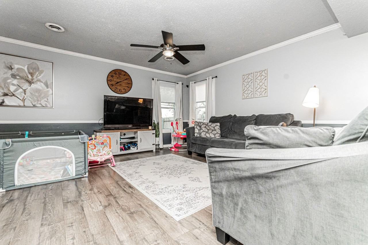 124 Commanche Ct - Photo 4 of 30