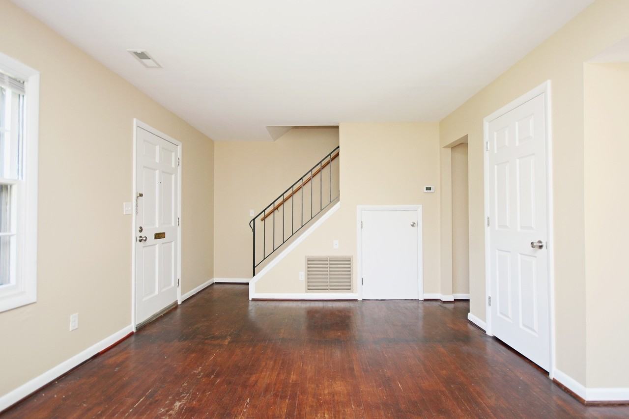 2512 Fontaine Ave #B - Photo 3 of 12