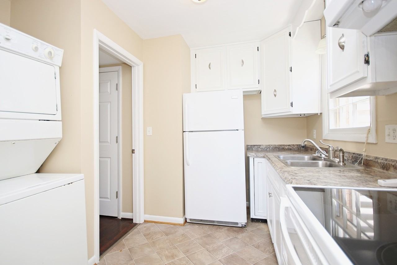 2512 Fontaine Ave #B - Photo 5 of 12