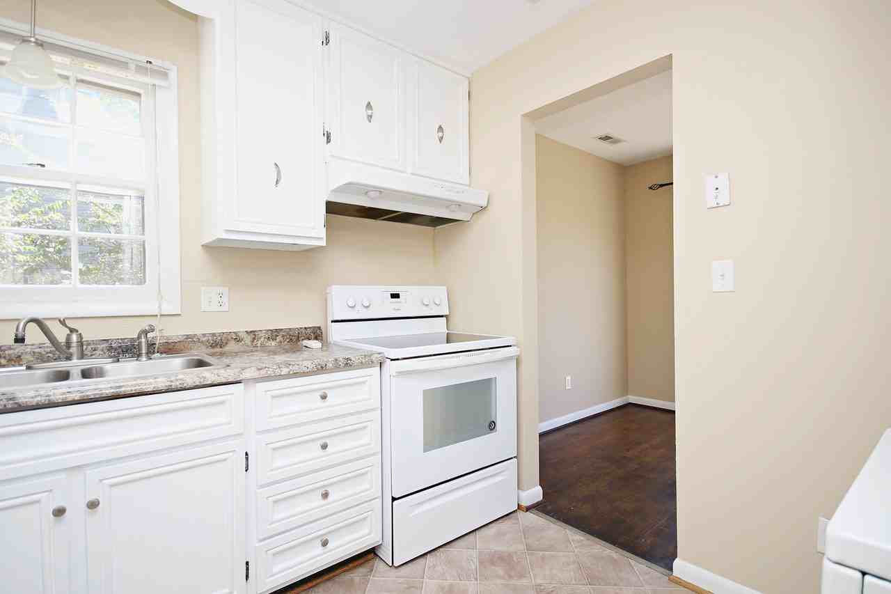 2512 Fontaine Ave #B - Photo 6 of 12