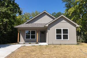 featured image of 405 Pershing Rd