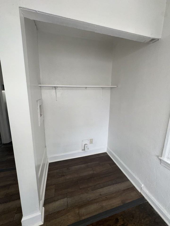 938 Booker Ave - Photo 5 of 12