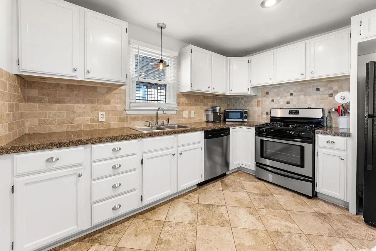 5516 C St - Photo 5 of 6