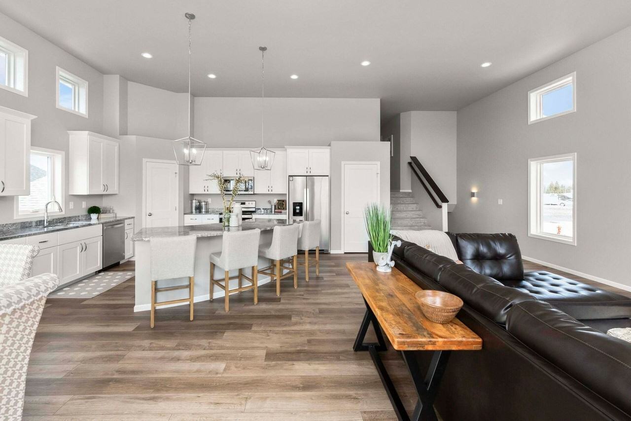 7469 23rd St S - Photo 4 of 9