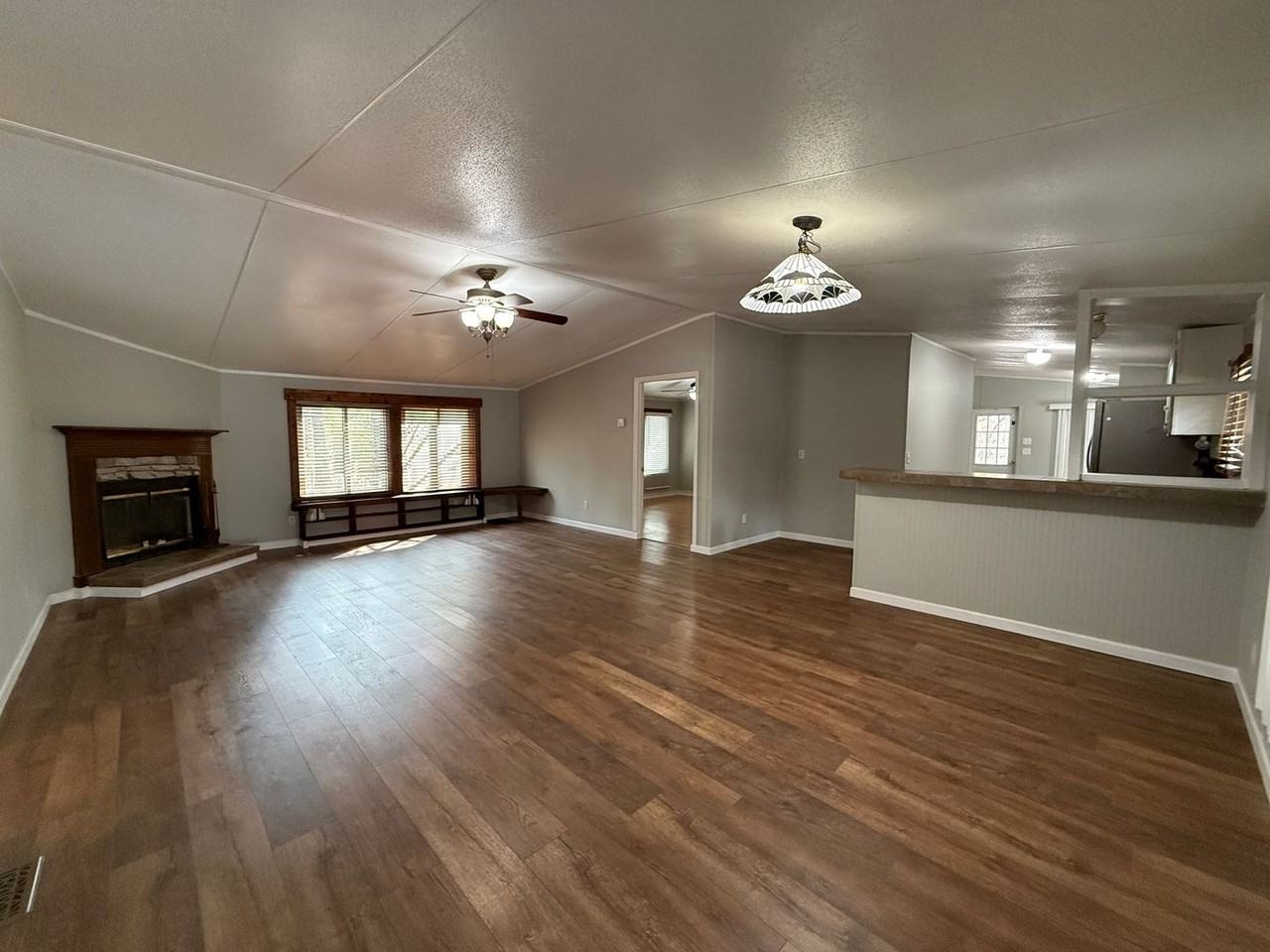 3209 Nw 128th Ln - Photo 2 of 50