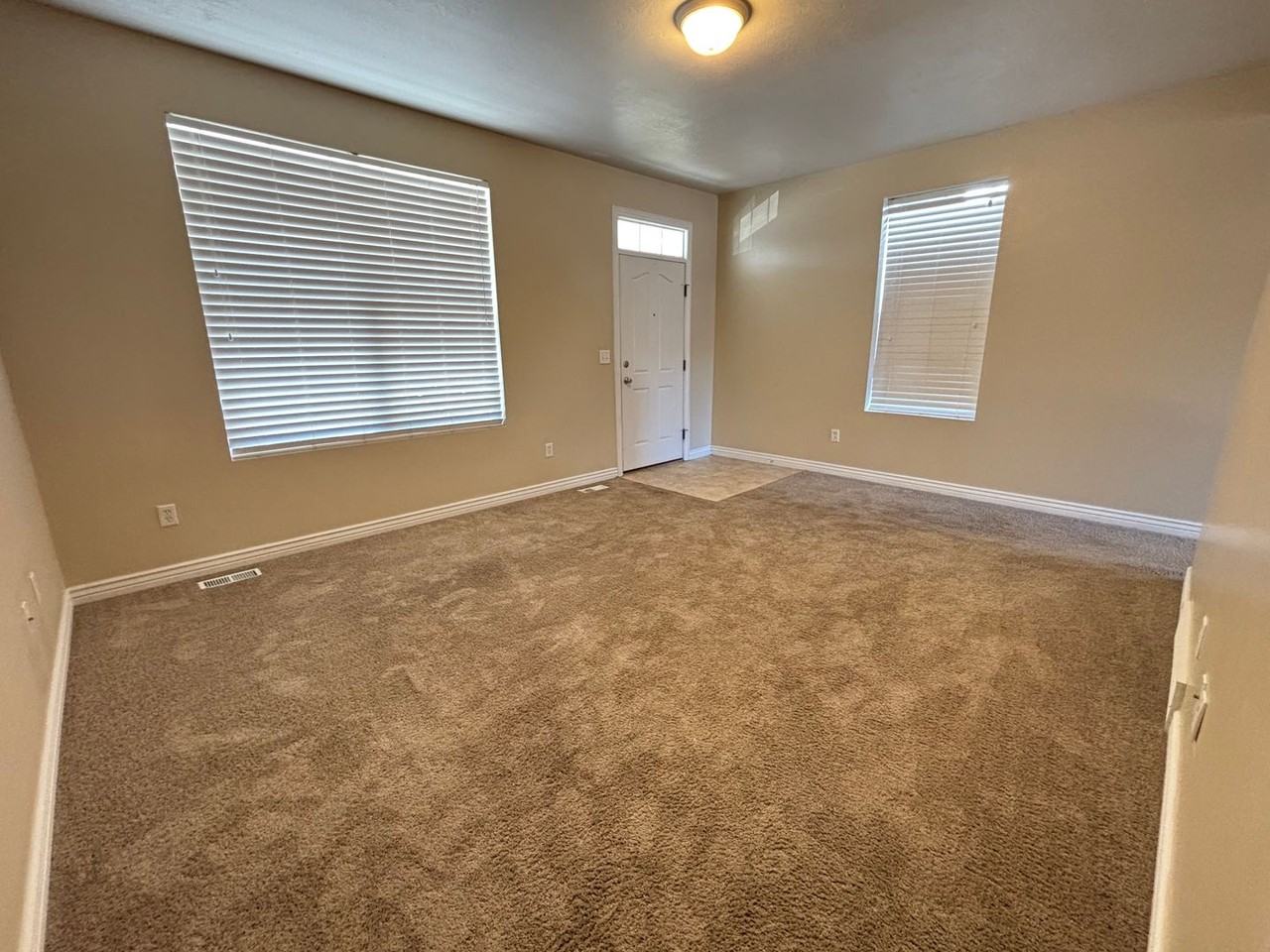 31 N Kintail St - Photo 2 of 24