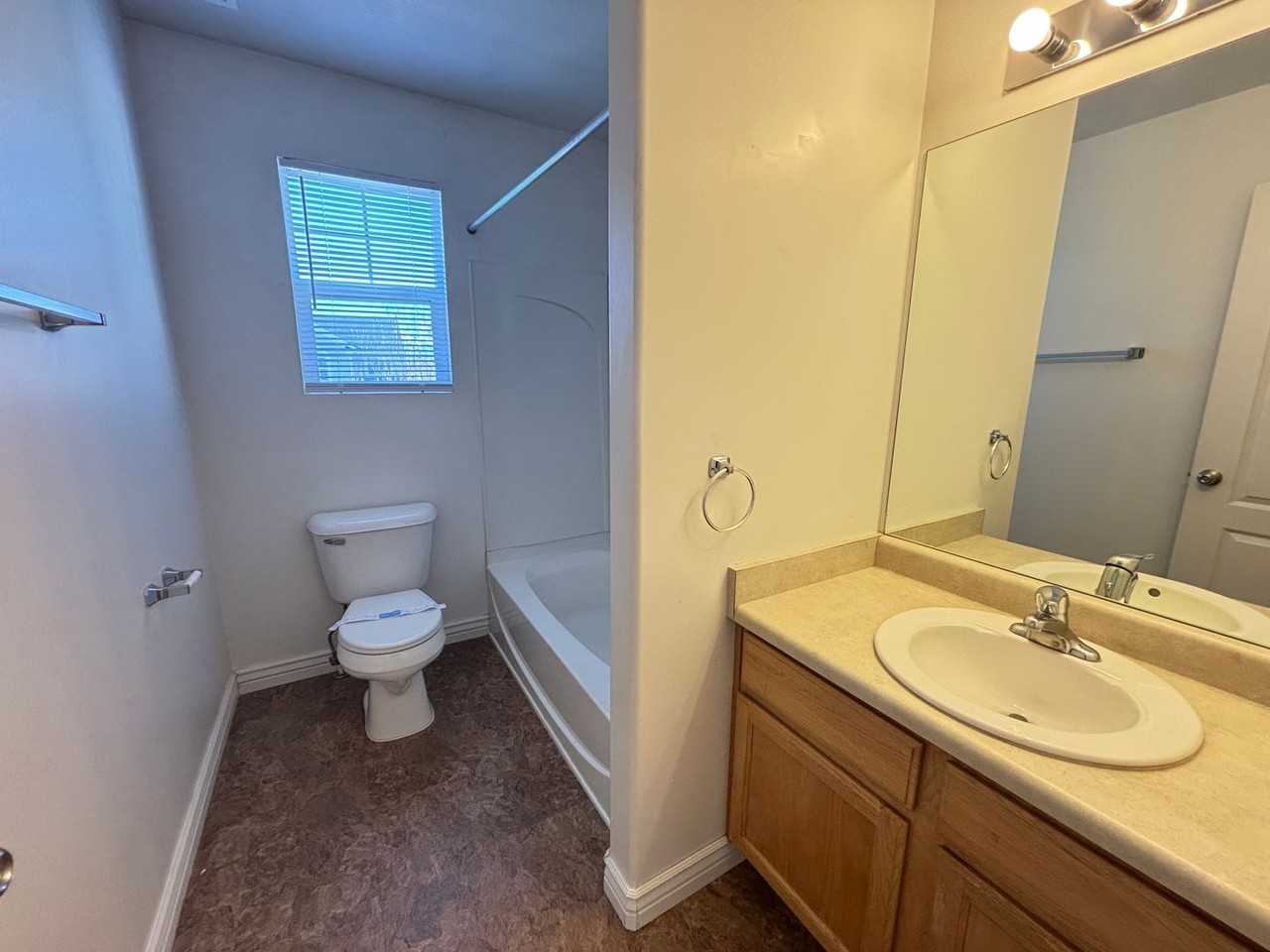 31 N Kintail St - Photo 7 of 24