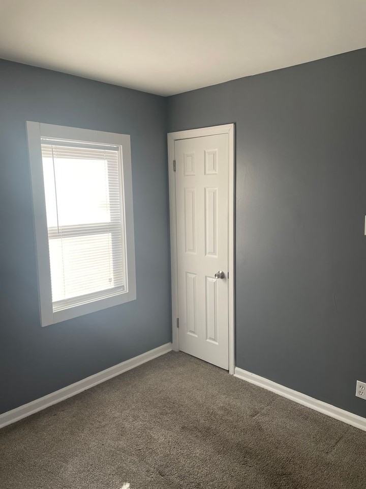 2244 Pennsylvania St - Photo 5 of 12